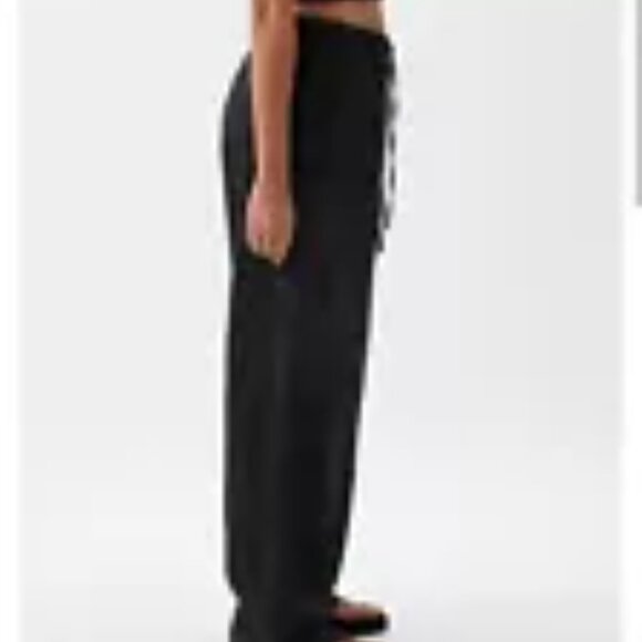 Mid Rise Linen-Cotton Pull-On Cargo Pants (black) NWT - Picture 4 of 8